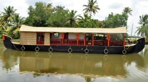 Kumarakom Houseboat